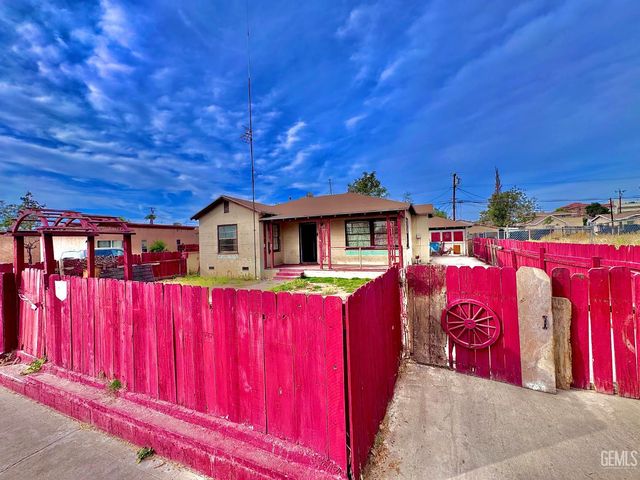 1720 Pacific Street, Bakersfield, CA 93305