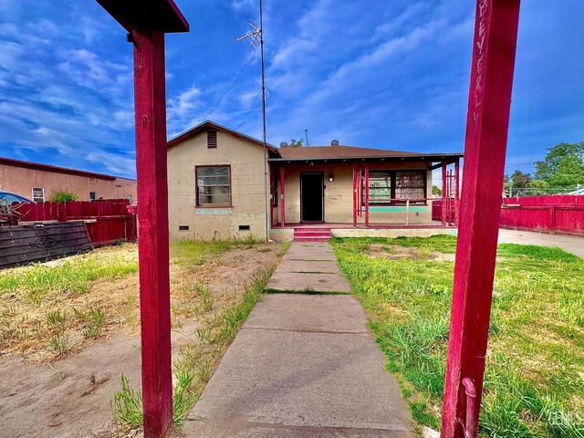1720 Pacific Street, Bakersfield, CA 93305
