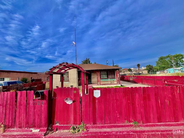 1720 Pacific Street, Bakersfield, CA 93305