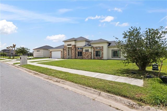 120 Canteros Drive, Rancho Viejo, TX 78575