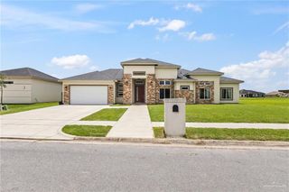 120 Canteros Drive, Rancho Viejo, TX 78575