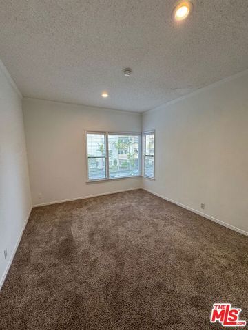 122 N Orlando Avenue 122, Los Angeles, CA 90048
