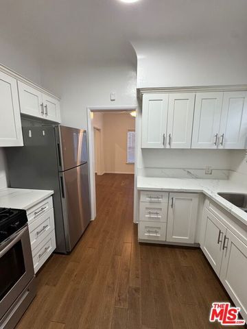 122 N Orlando Avenue 122, Los Angeles, CA 90048