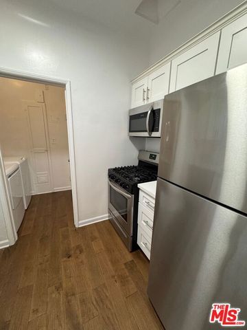 122 N Orlando Avenue 122, Los Angeles, CA 90048