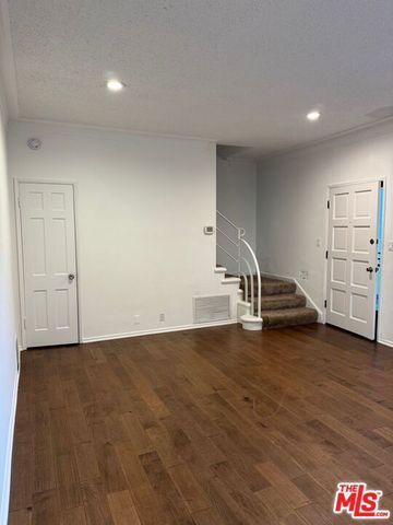 122 N Orlando Avenue 122, Los Angeles, CA 90048