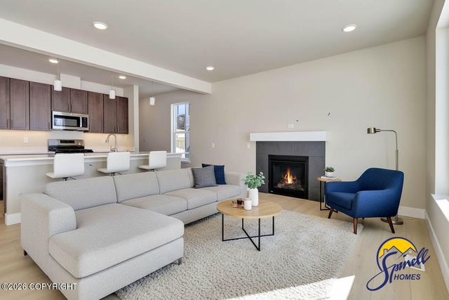 5998 Takotna Loop, Anchorage, AK 99504