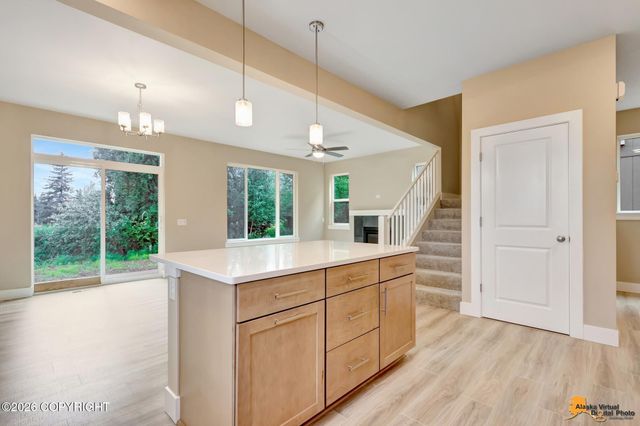 5998 Takotna Loop, Anchorage, AK 99504