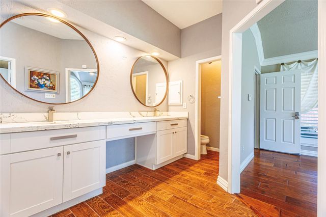 1247 Misty Lake Court, Sugar Land, TX 77498