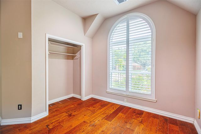 1247 Misty Lake Court, Sugar Land, TX 77498