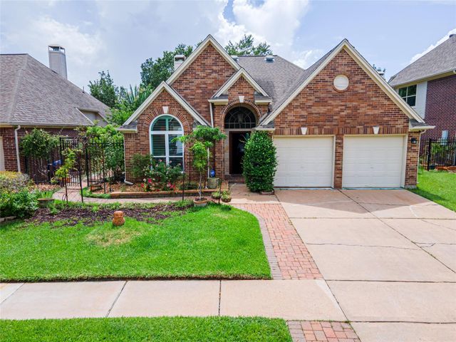 1247 Misty Lake Court, Sugar Land, TX 77498