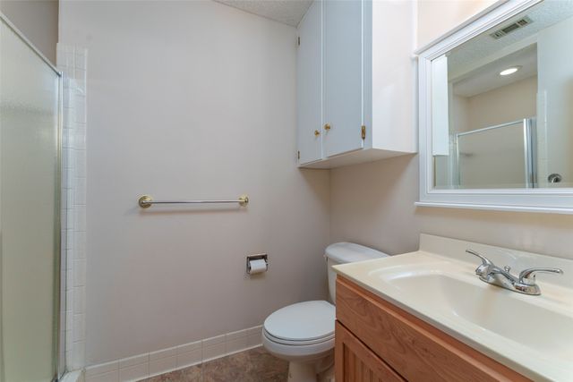 1008 Rocky Canyon Road, Arlington, TX 76012