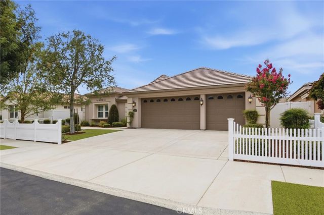 2909 Mandalay Place, Bakersfield, CA 93311