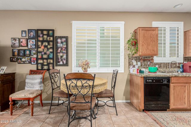 15276 W EDGEMONT Avenue, Goodyear, AZ 85395