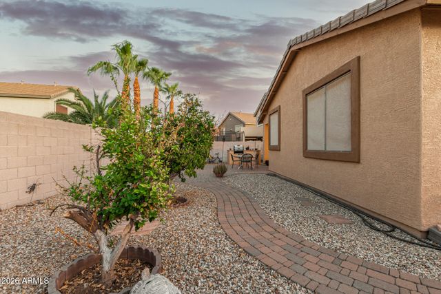 15276 W EDGEMONT Avenue, Goodyear, AZ 85395