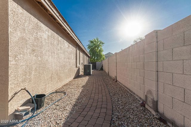 15276 W EDGEMONT Avenue, Goodyear, AZ 85395