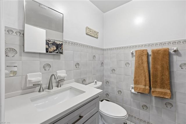 1504 Chickadee CT, Virginia Beach, VA 23454