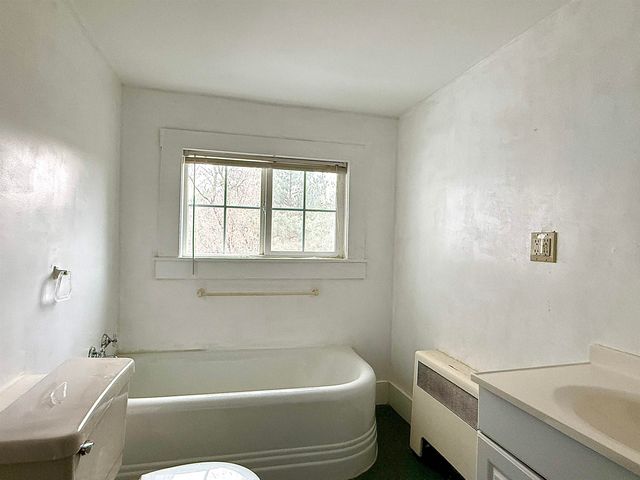 56 Jefferson Road, Whitefield, NH 03598