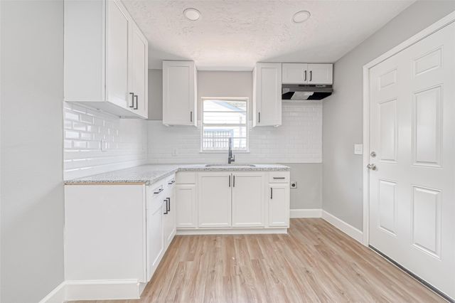 6715 Victoria Street, Houston, TX 77020
