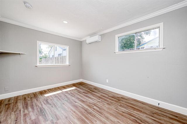 6715 Victoria Street, Houston, TX 77020