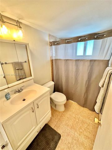 7561 NW 16th Street 2208, Plantation, FL 33313