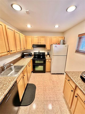 7561 NW 16th Street 2208, Plantation, FL 33313