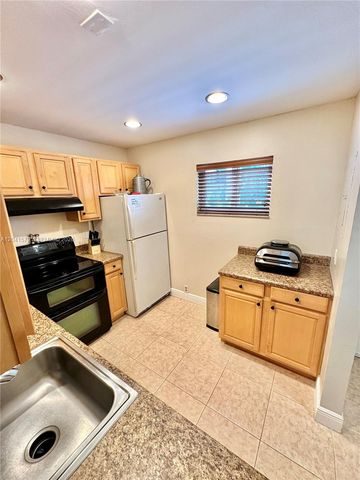 7561 NW 16th Street 2208, Plantation, FL 33313