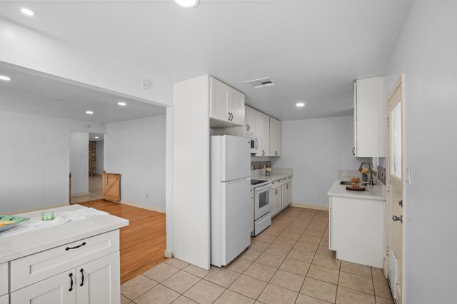 7921 34th Ave, Sacramento, CA 95824