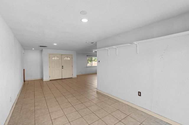 7921 34th Ave, Sacramento, CA 95824