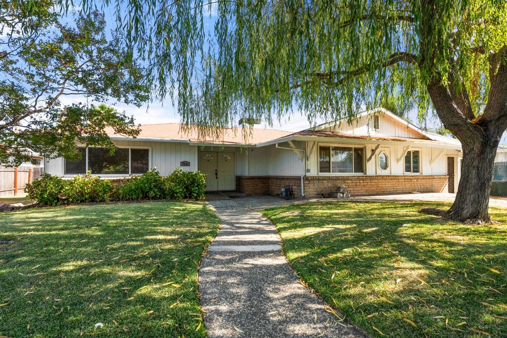 7921 34th Ave, Sacramento, CA 95824
