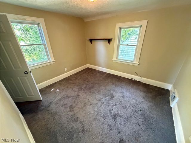 918 Frederick Boulevard, Akron, OH 44320