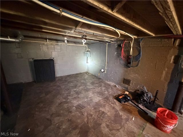 918 Frederick Boulevard, Akron, OH 44320