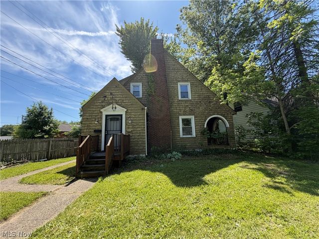 918 Frederick Boulevard, Akron, OH 44320