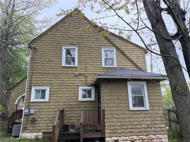 918 Frederick Boulevard, Akron, OH 44320