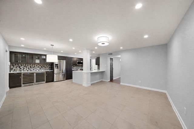 8954 Chatsworth Drive, Houston, TX 77024