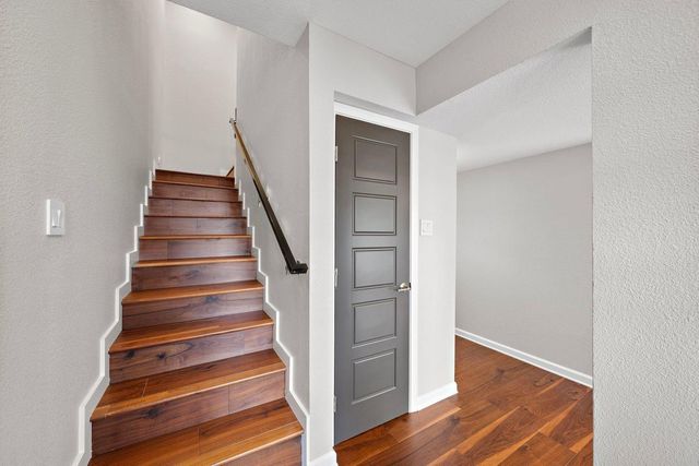 8954 Chatsworth Drive, Houston, TX 77024