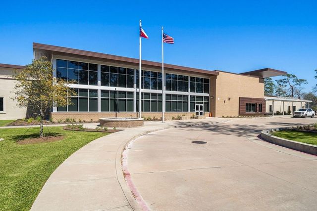 8954 Chatsworth Drive, Houston, TX 77024