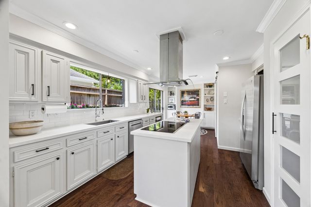 7738 Betty Jane Lane, Houston, TX 77055