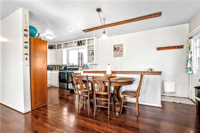 2727 Rawhide Lane, Lawrence, KS 66046