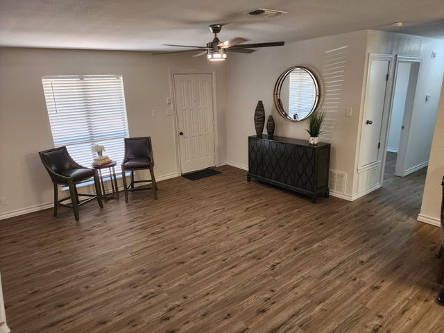 200 Pembrook Drive, Breckenridge, TX 76424