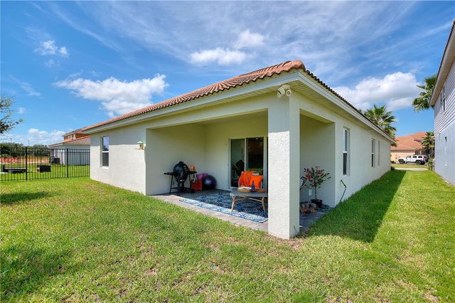 1111 OAK BLUFF DRIVE, Davenport, FL 33837