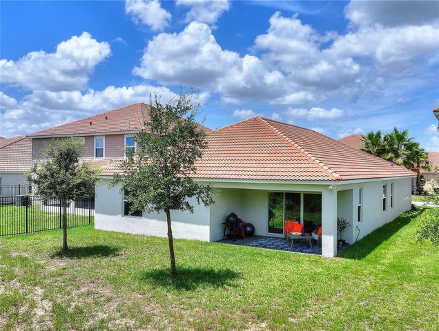1111 OAK BLUFF DRIVE, Davenport, FL 33837