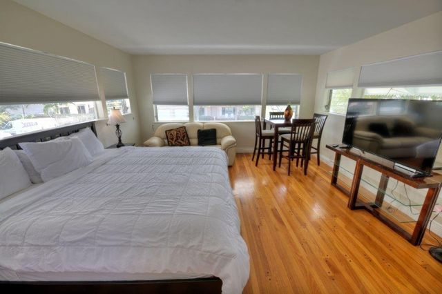 3201 NE 23rd Street, Fort Lauderdale, FL 33305