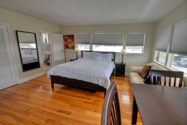 3201 NE 23rd Street, Fort Lauderdale, FL 33305