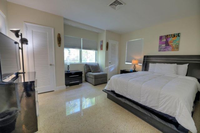 3201 NE 23rd Street, Fort Lauderdale, FL 33305