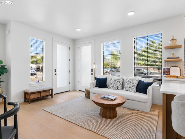 4996 Ne 26th Ave, Portland, OR 97211