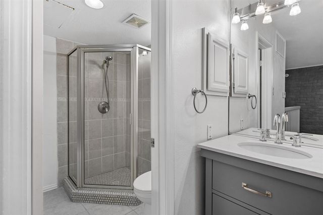 18240 Midway Road 402, Dallas, TX 75287