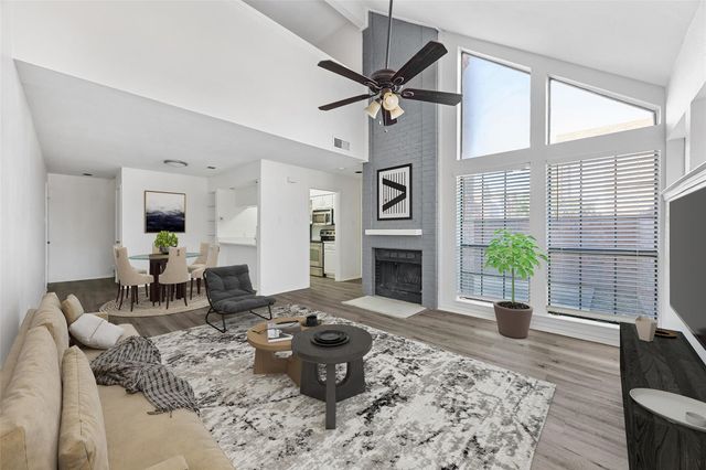18240 Midway Road 402, Dallas, TX 75287