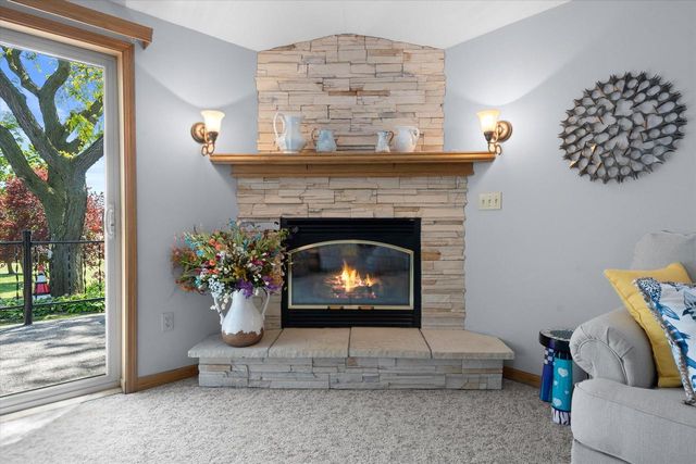 429 E Armour AVENUE, Milwaukee, WI 53207