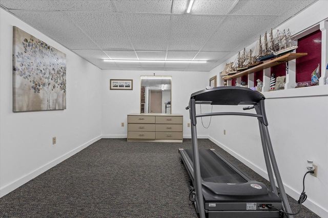 429 E Armour AVENUE, Milwaukee, WI 53207