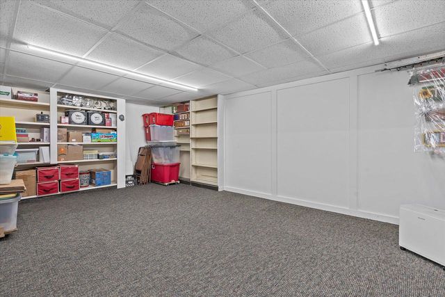 429 E Armour AVENUE, Milwaukee, WI 53207